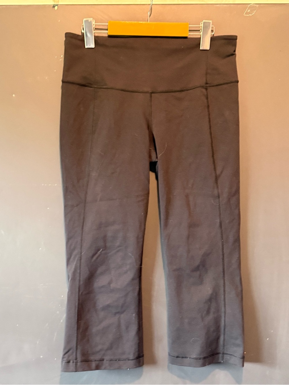 Lululemon all the right places crop